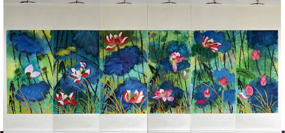 映日荷花别样红